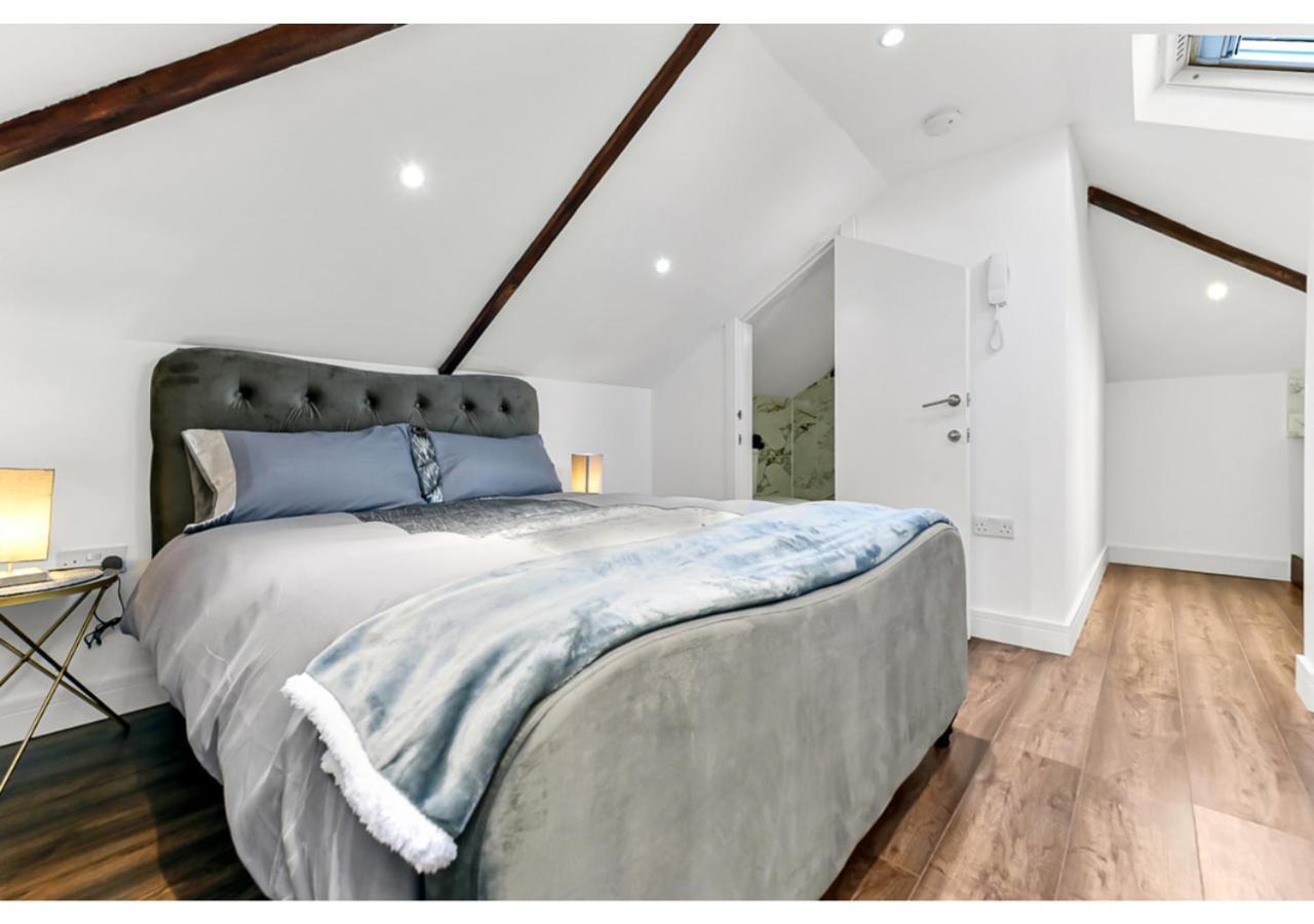 Sleek And Modern Studio With Minimalist Vibe Apartment Chelmsford Luaran gambar
